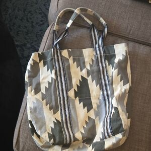 Canvas Geometric Tote Bag in Olive & Cream
